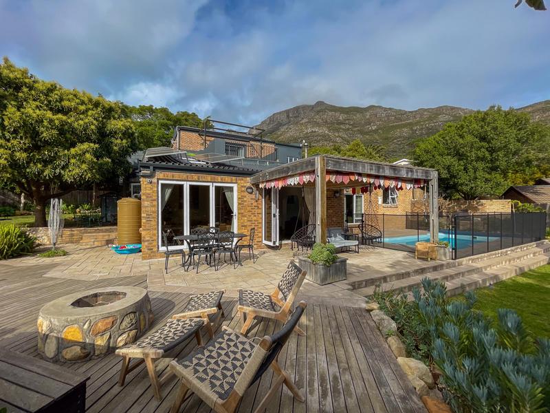 4 Bedroom Property for Sale in Hout Bay Western Cape